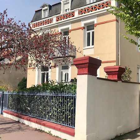 Sainte Cecile 1- Appartement Spacieux Et Lumineux Виши Экстерьер фото